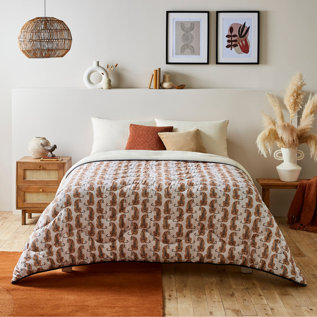 Night Lark Wild Tigers Coverless Duvet Front